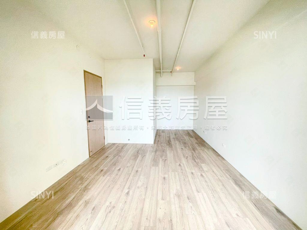 嵐ＣＡＳＡ次頂樓四房雙車房屋室內格局與周邊環境