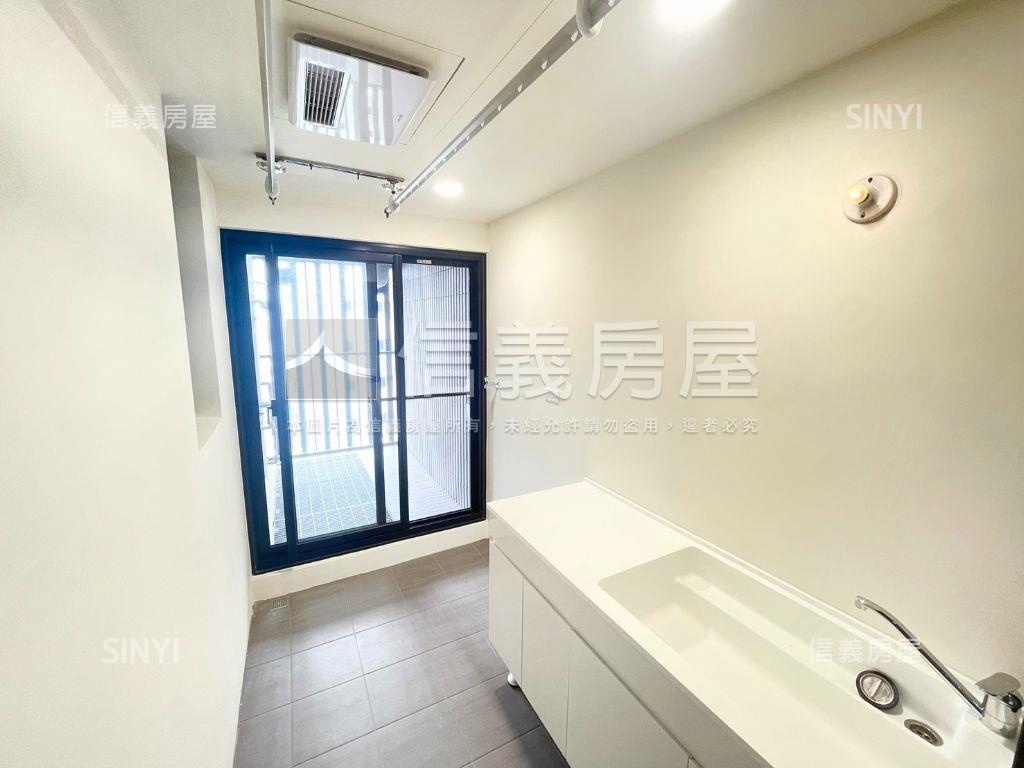 嵐ＣＡＳＡ次頂樓四房雙車房屋室內格局與周邊環境