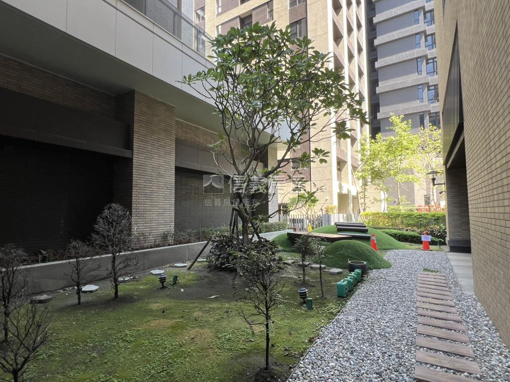 專任Ω丹麥高樓辦公房屋室內格局與周邊環境