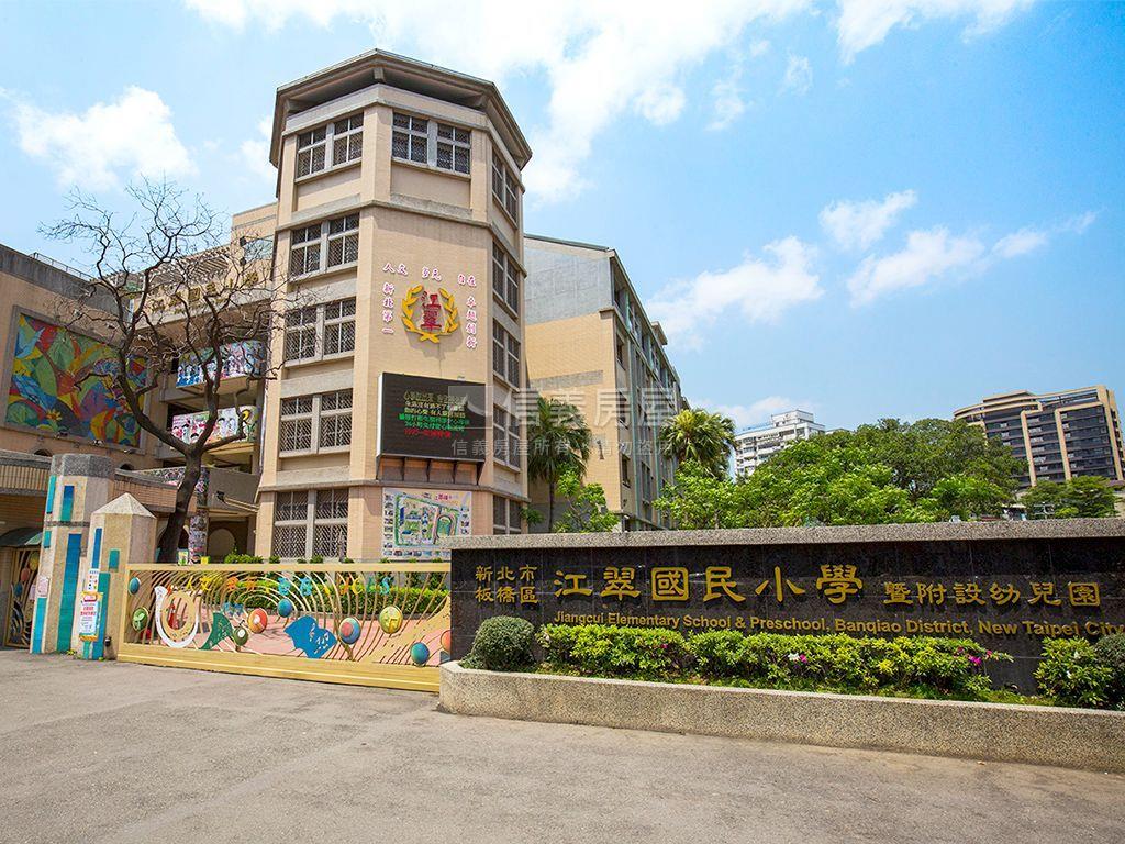 專任Ω丹麥高樓辦公房屋室內格局與周邊環境