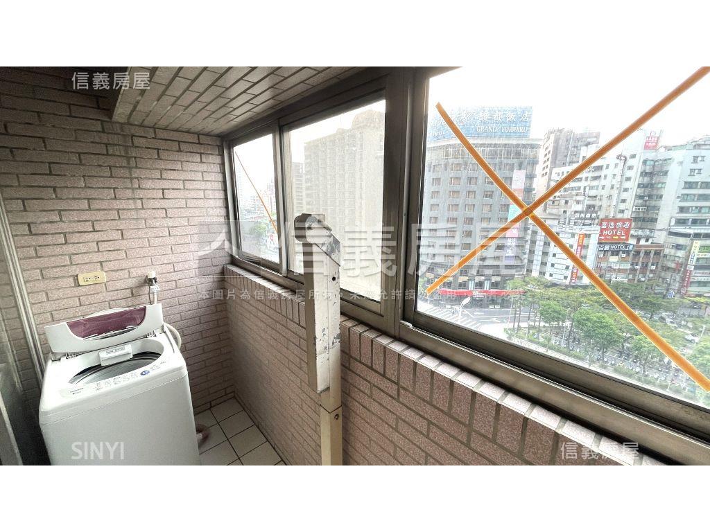 府中捷運站前高樓空間房屋室內格局與周邊環境