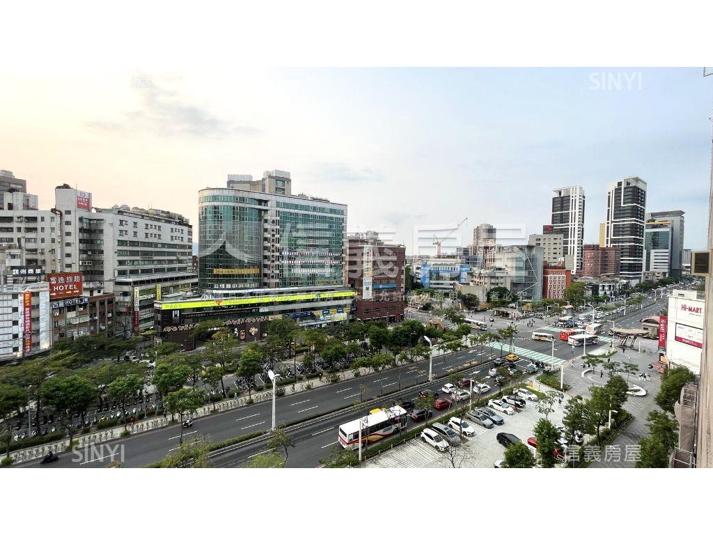 府中捷運站前高樓空間房屋室內格局與周邊環境