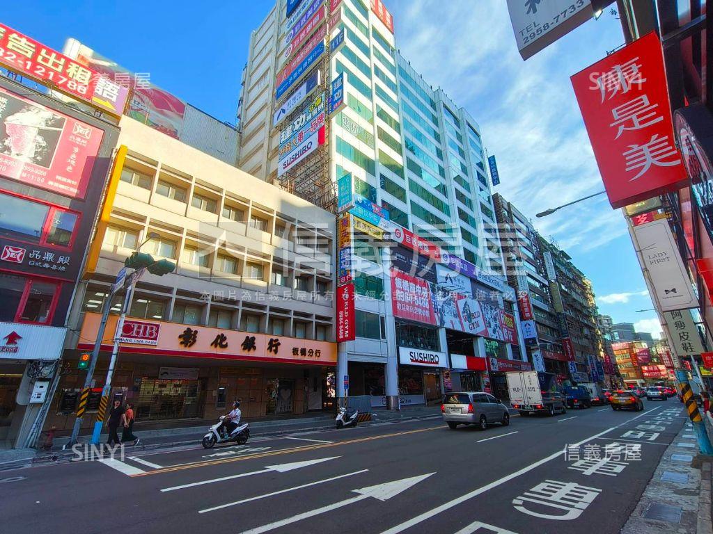 府中捷運站前高樓空間房屋室內格局與周邊環境