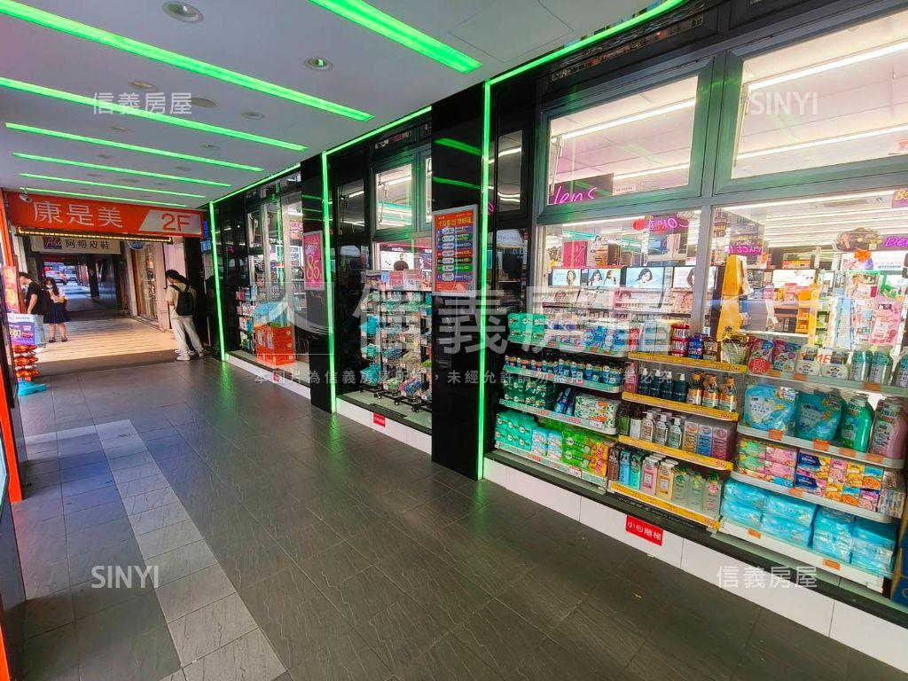 府中捷運站前高樓空間房屋室內格局與周邊環境