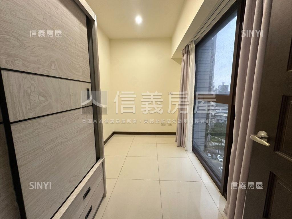 土城捷運站●方正兩房車位房屋室內格局與周邊環境