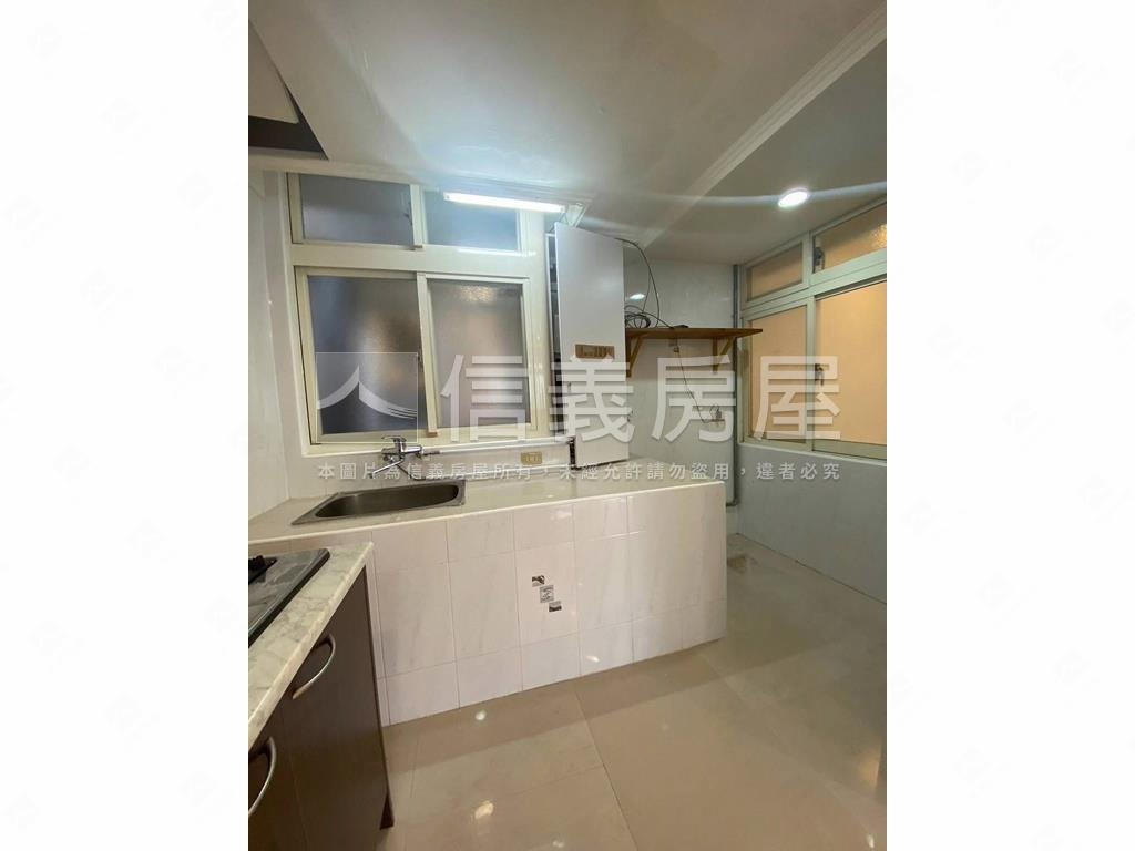 收租自用美美屋房屋室內格局與周邊環境