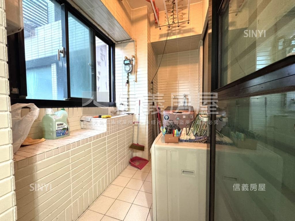 竹城明石漂亮三房車位房屋室內格局與周邊環境