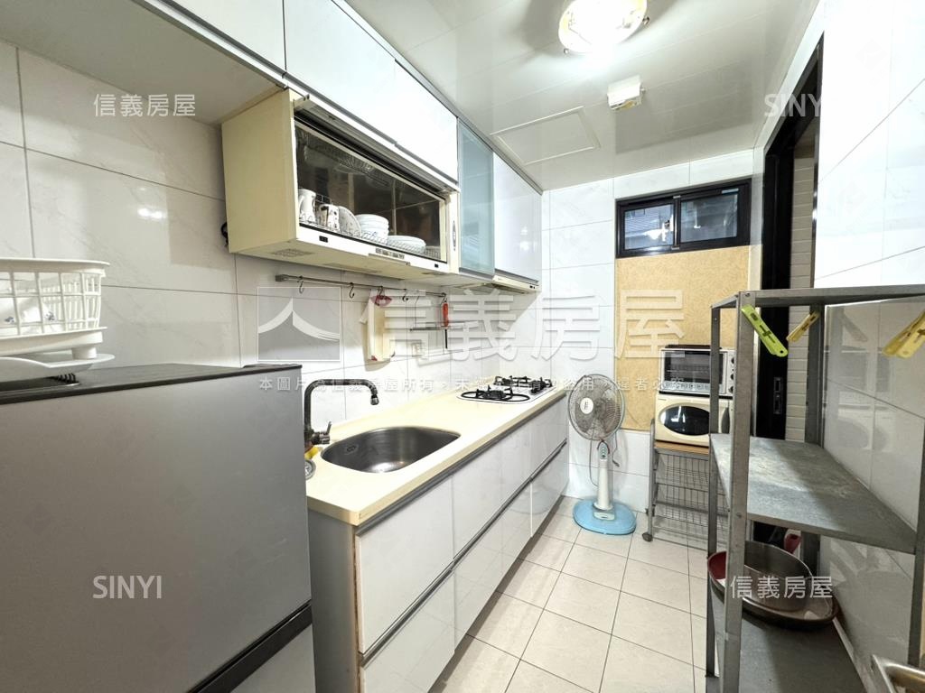 竹城明石漂亮三房車位房屋室內格局與周邊環境