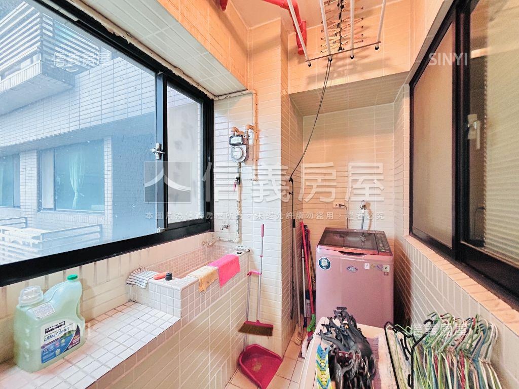 竹城明石漂亮三房車位房屋室內格局與周邊環境