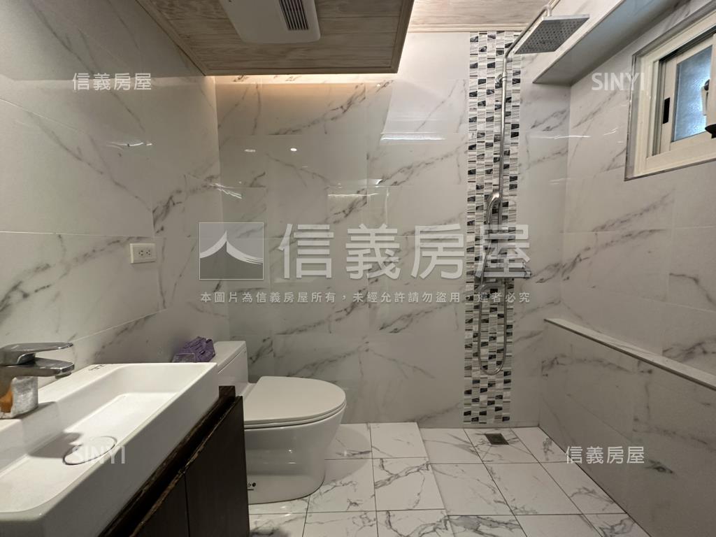 義享百貨富國商圈面寬店面房屋室內格局與周邊環境