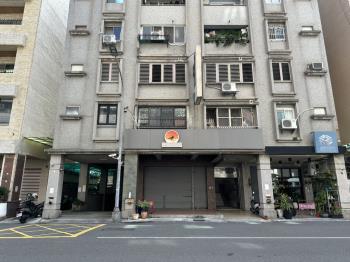 義享百貨富國商圈面寬店面