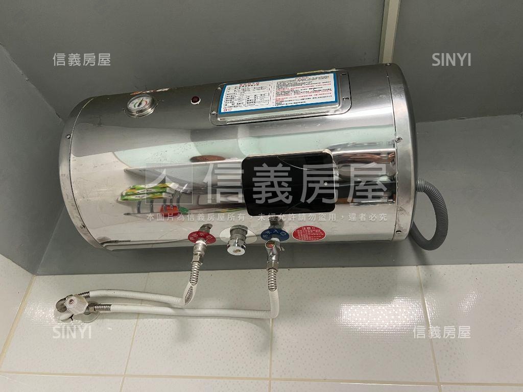 新莊捷運萬坪公園經典套房房屋室內格局與周邊環境