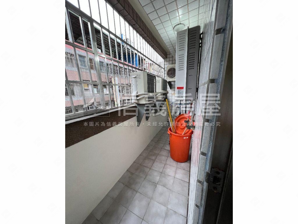 成功商圈四房平車房屋室內格局與周邊環境