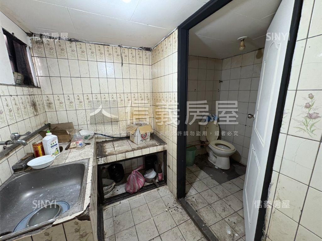 稅捐處豆花附近金店面房屋室內格局與周邊環境