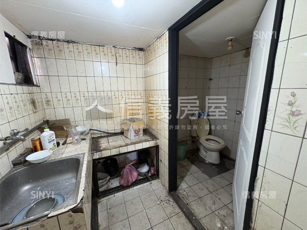 稅捐處豆花附近金店面房屋室內格局與周邊環境