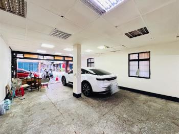 稅捐處豆花附近金店面