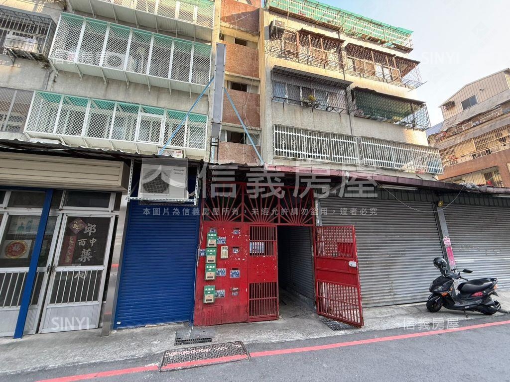 北區近親親戲院二樓公寓房屋室內格局與周邊環境