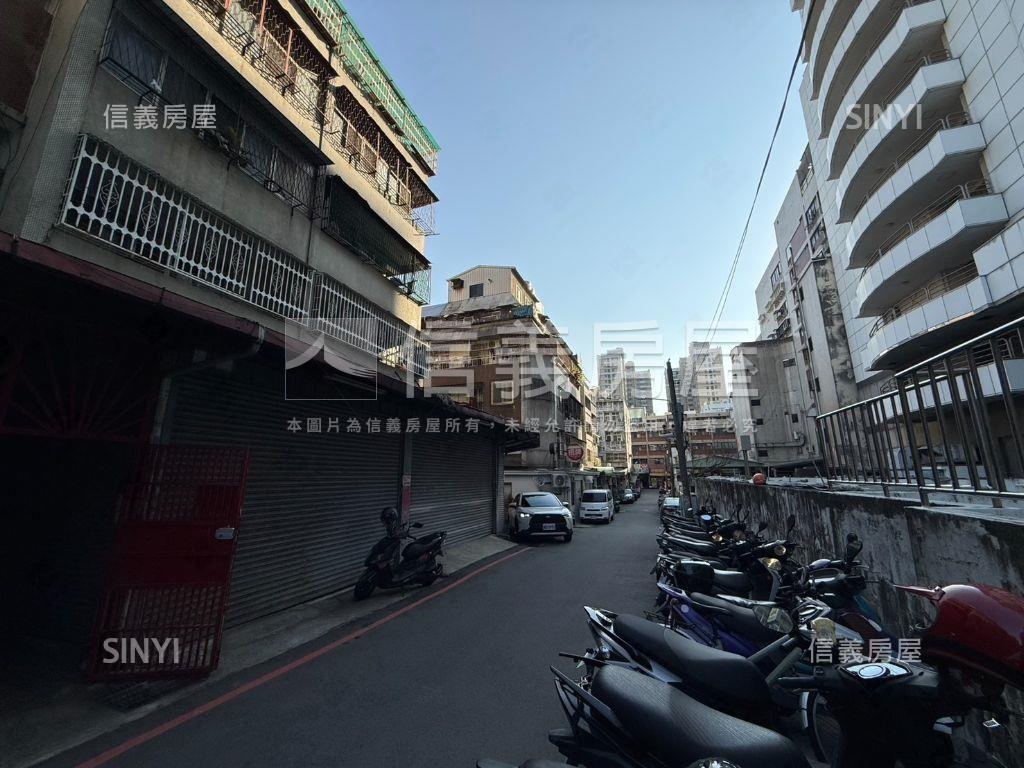 北區近親親戲院二樓公寓房屋室內格局與周邊環境