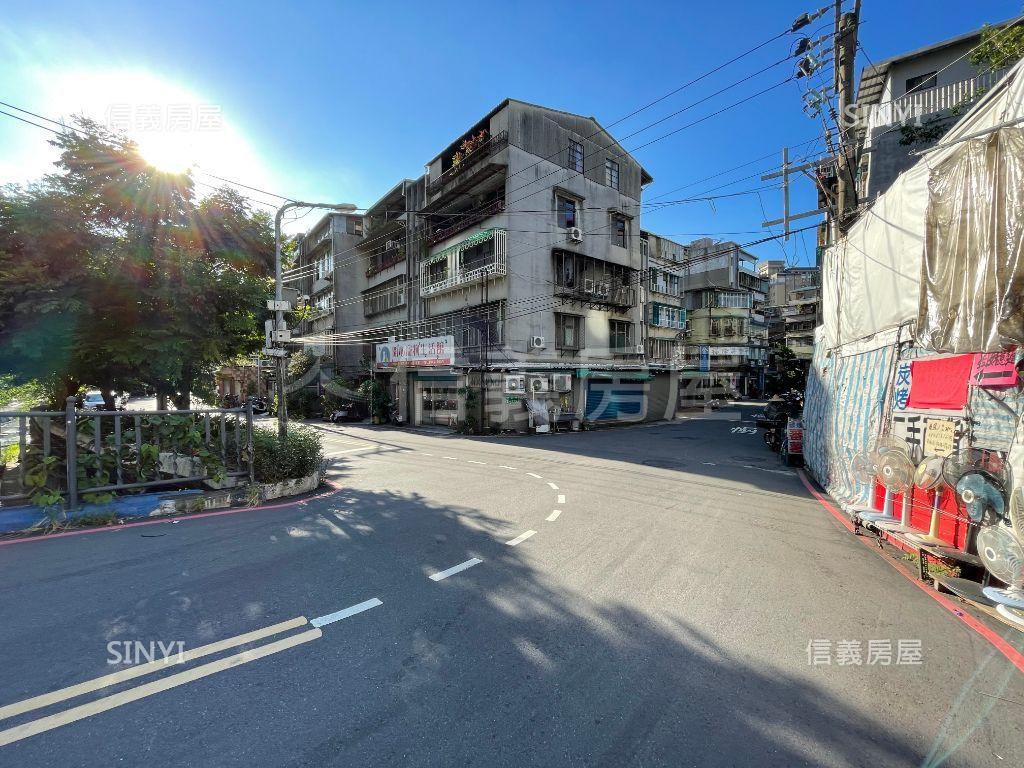 中正路三角窗置產住辦店面房屋室內格局與周邊環境