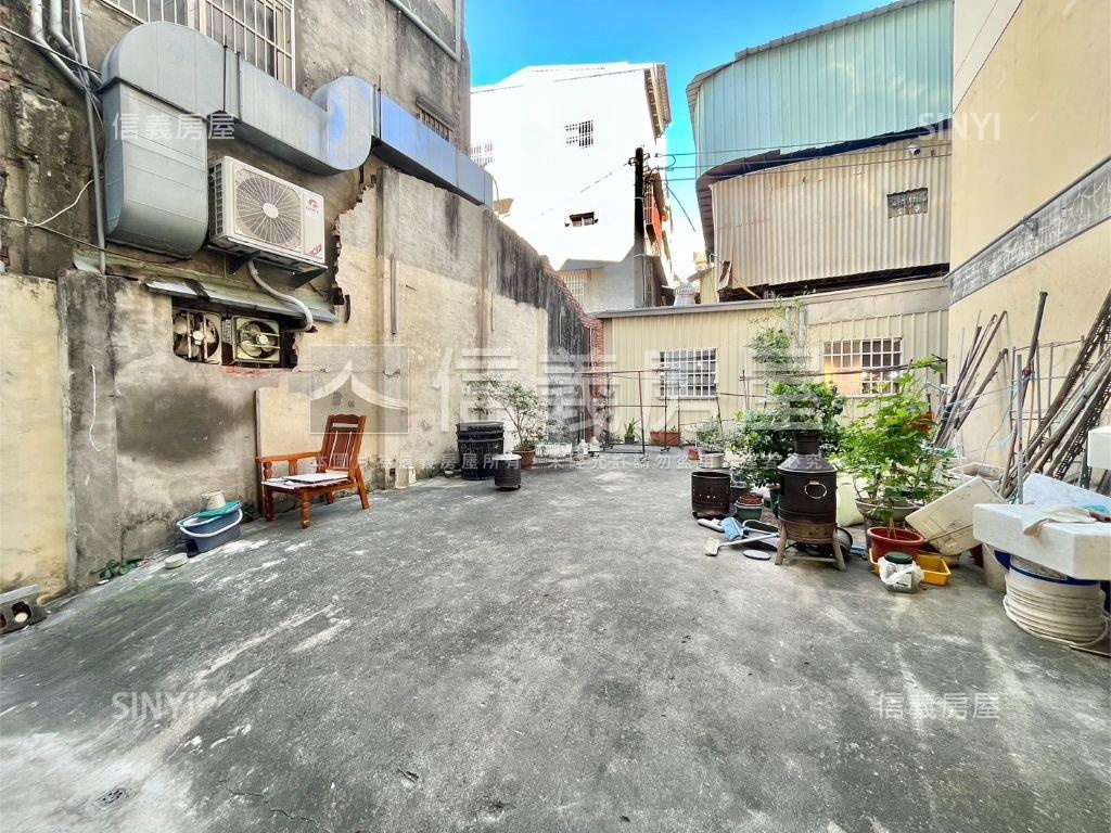 近中國醫３面採光美宅房屋室內格局與周邊環境