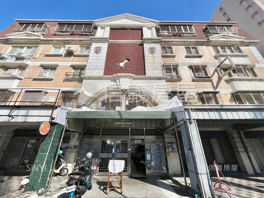 近中國醫３面採光美宅房屋室內格局與周邊環境