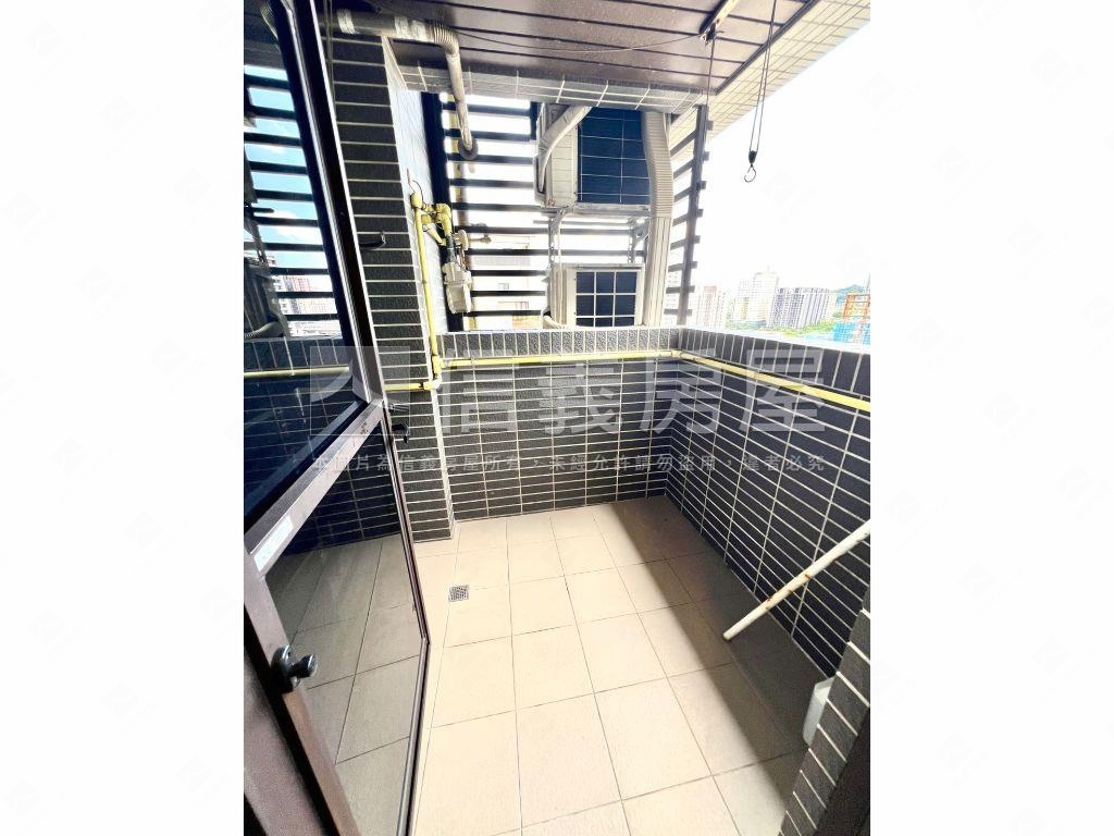 高鐵生醫良茂高樓美三房房屋室內格局與周邊環境