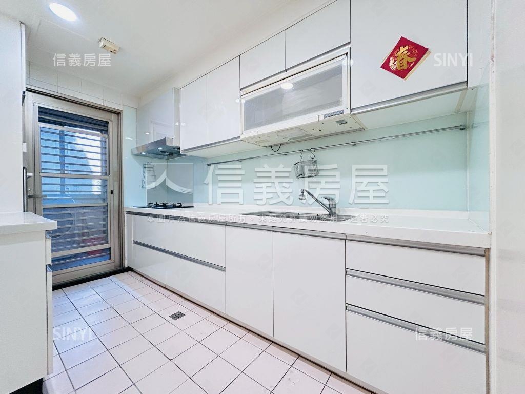 祥邸景觀大三＋１附車位房屋室內格局與周邊環境