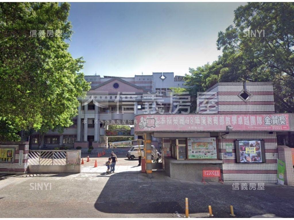 馬年精選｜興大次頂樓三房房屋室內格局與周邊環境