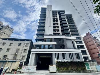 即將完工。南山大苑