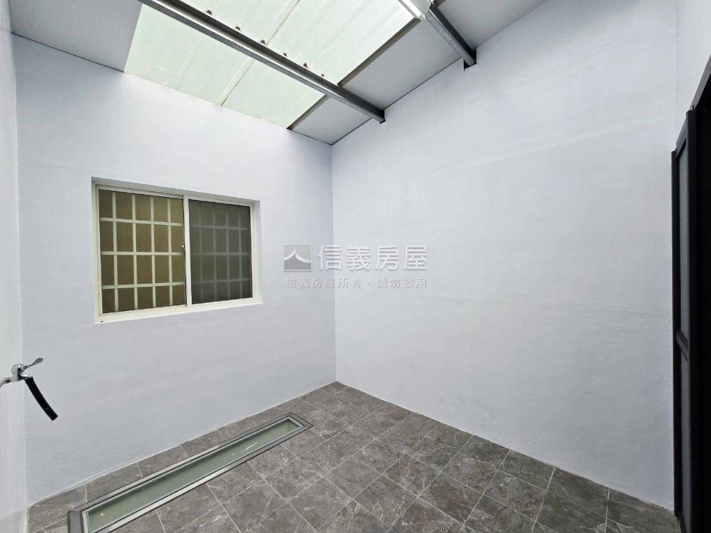 新生路屋況超讚金透店房屋室內格局與周邊環境