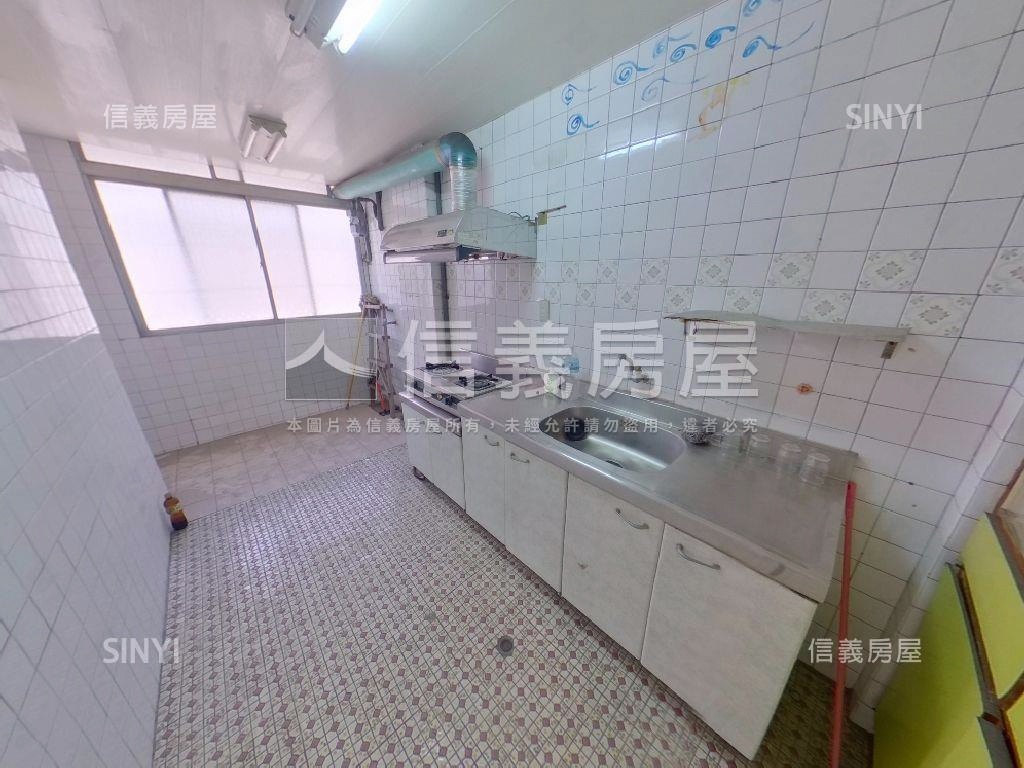 商三土地頂加好未來房屋室內格局與周邊環境