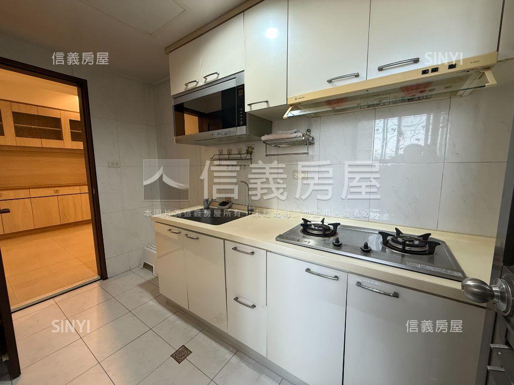 樂活郡成家二房車位房屋室內格局與周邊環境