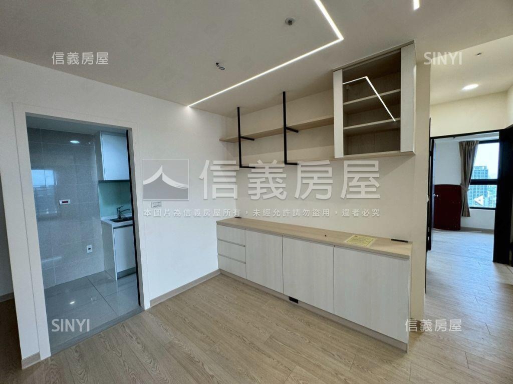 南青山裝潢美三房車位房屋室內格局與周邊環境