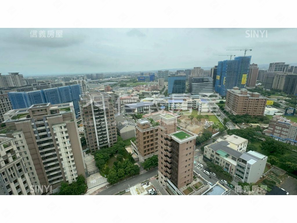 南青山裝潢美三房車位房屋室內格局與周邊環境