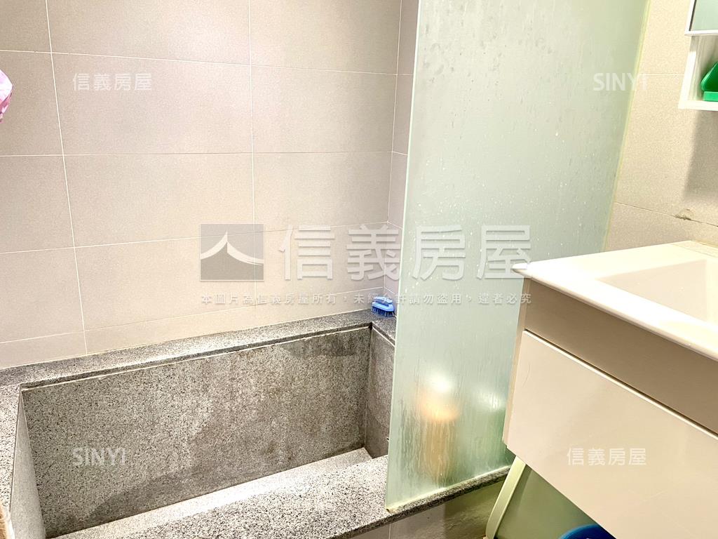 專任～景安天情高樓明亮屋房屋室內格局與周邊環境