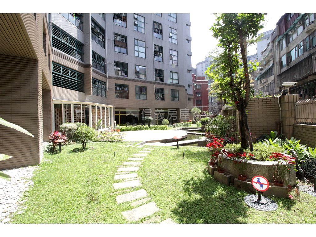 專任～景安天情高樓明亮屋房屋室內格局與周邊環境