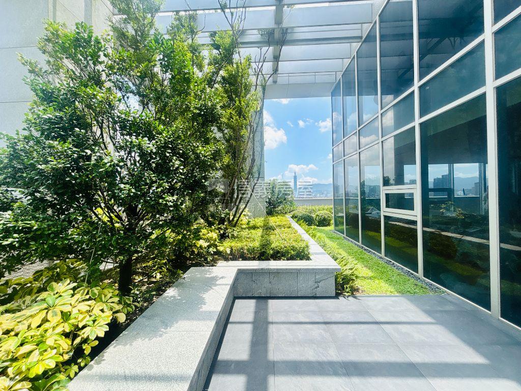 璞園至仁愛樹梢朝南房屋室內格局與周邊環境