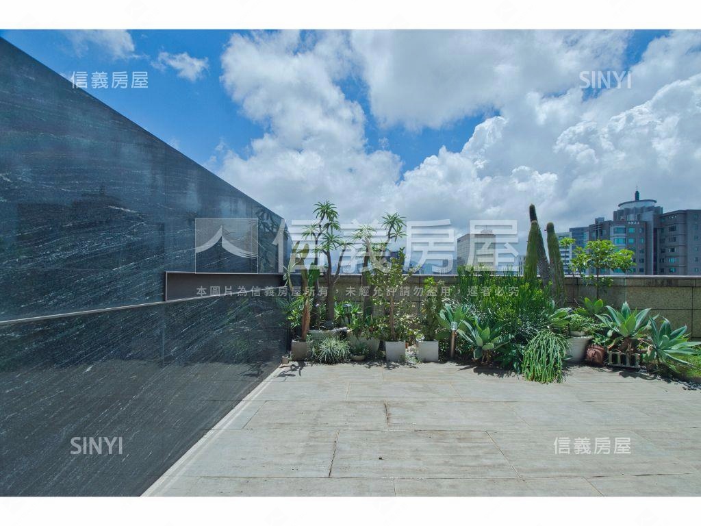 霸景．國泰賦格露臺樓中樓房屋室內格局與周邊環境