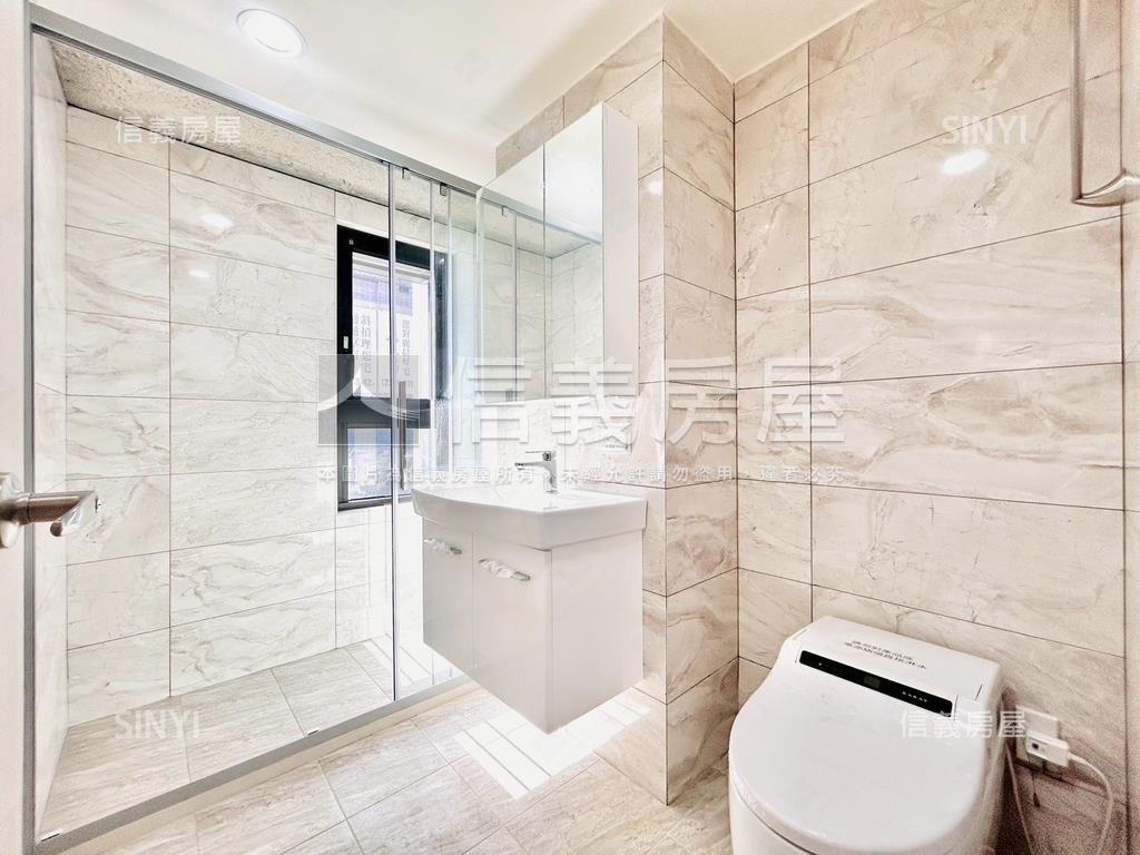 近秋紅谷★仰星殿三房平車房屋室內格局與周邊環境