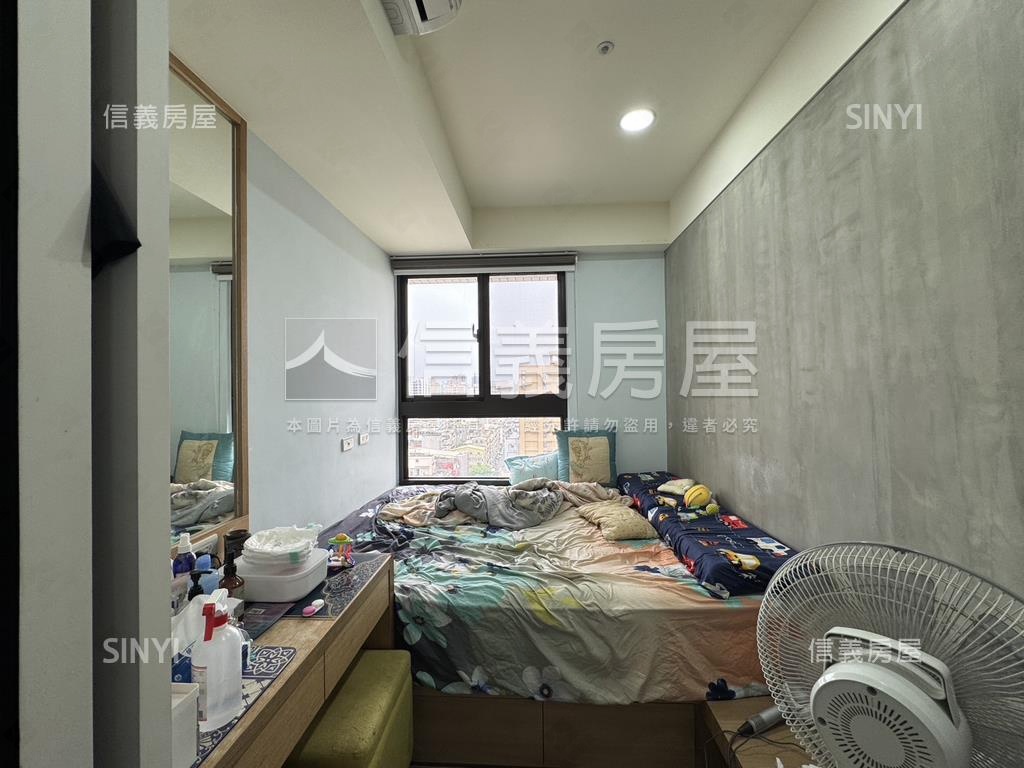 近文化中心四季淳次高美宅房屋室內格局與周邊環境