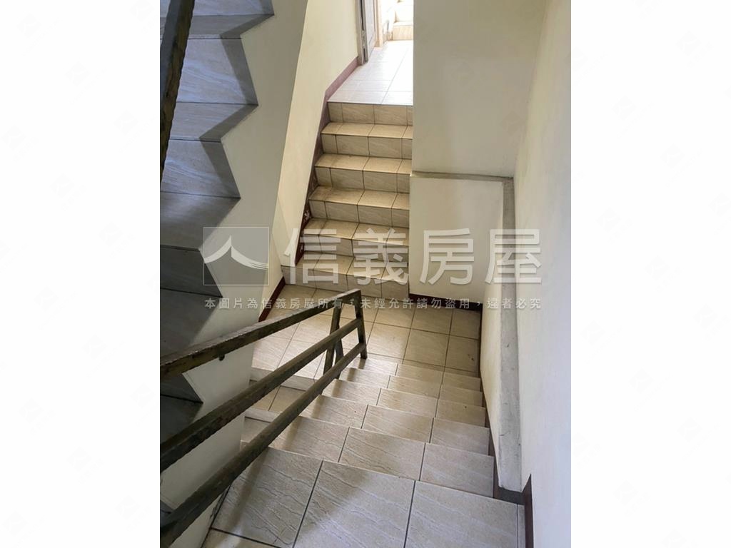 光明街面公園１１間套房房屋室內格局與周邊環境