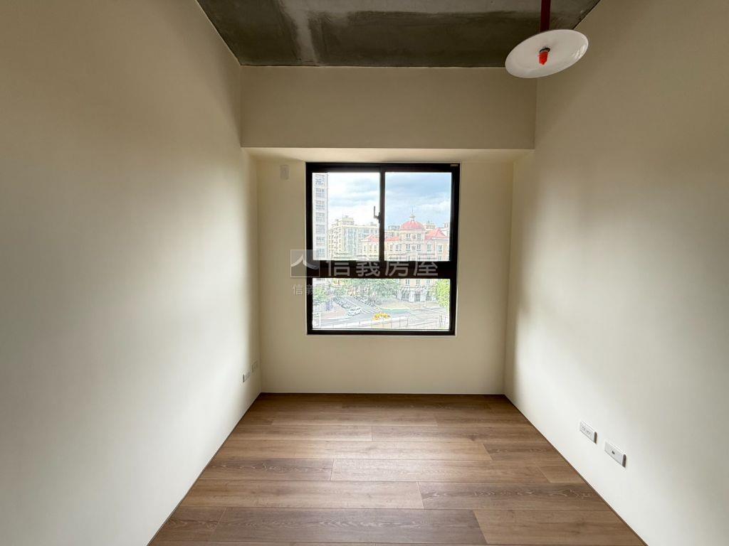 顯耀南港Ω國泰悠境房屋室內格局與周邊環境