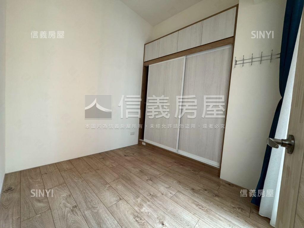 登峰２１。新裝兩房雙陽台房屋室內格局與周邊環境