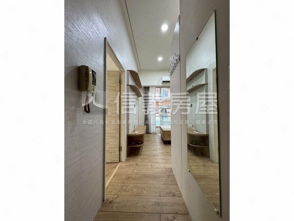 登峰２１。新裝兩房雙陽台房屋室內格局與周邊環境