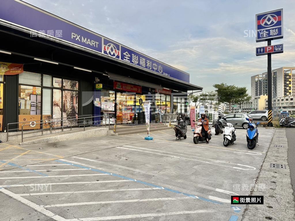 鳳甲正路透天店面房屋室內格局與周邊環境