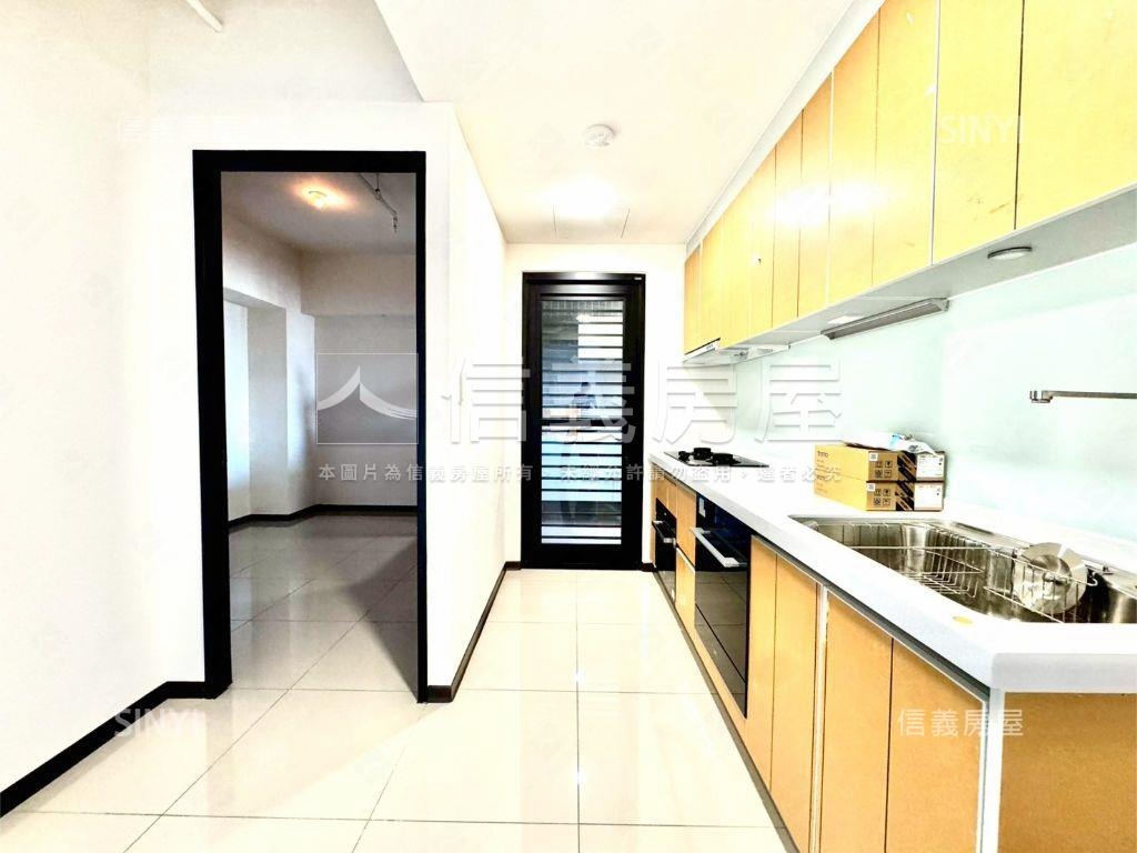 長虹天韻高樓層亮房房屋室內格局與周邊環境