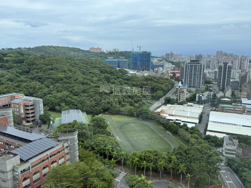 大河仰望Ａ戶１０樓房屋室內格局與周邊環境