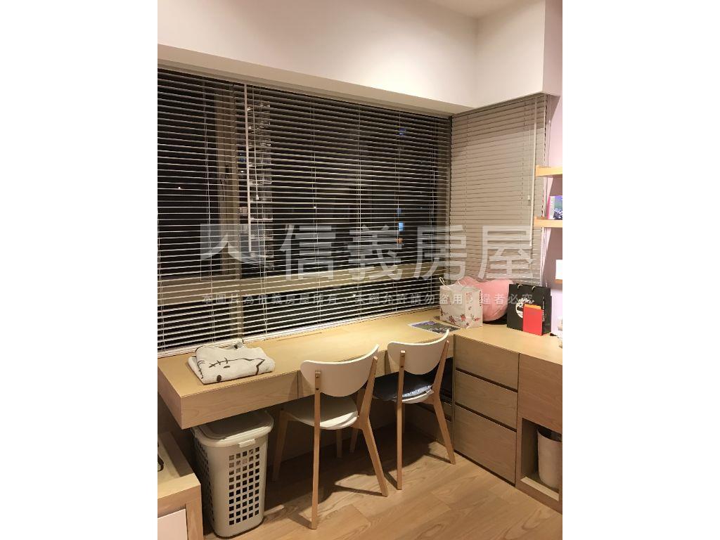 台北人面中庭樹海兩房房屋室內格局與周邊環境