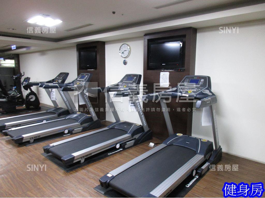 台北人面中庭樹海兩房房屋室內格局與周邊環境