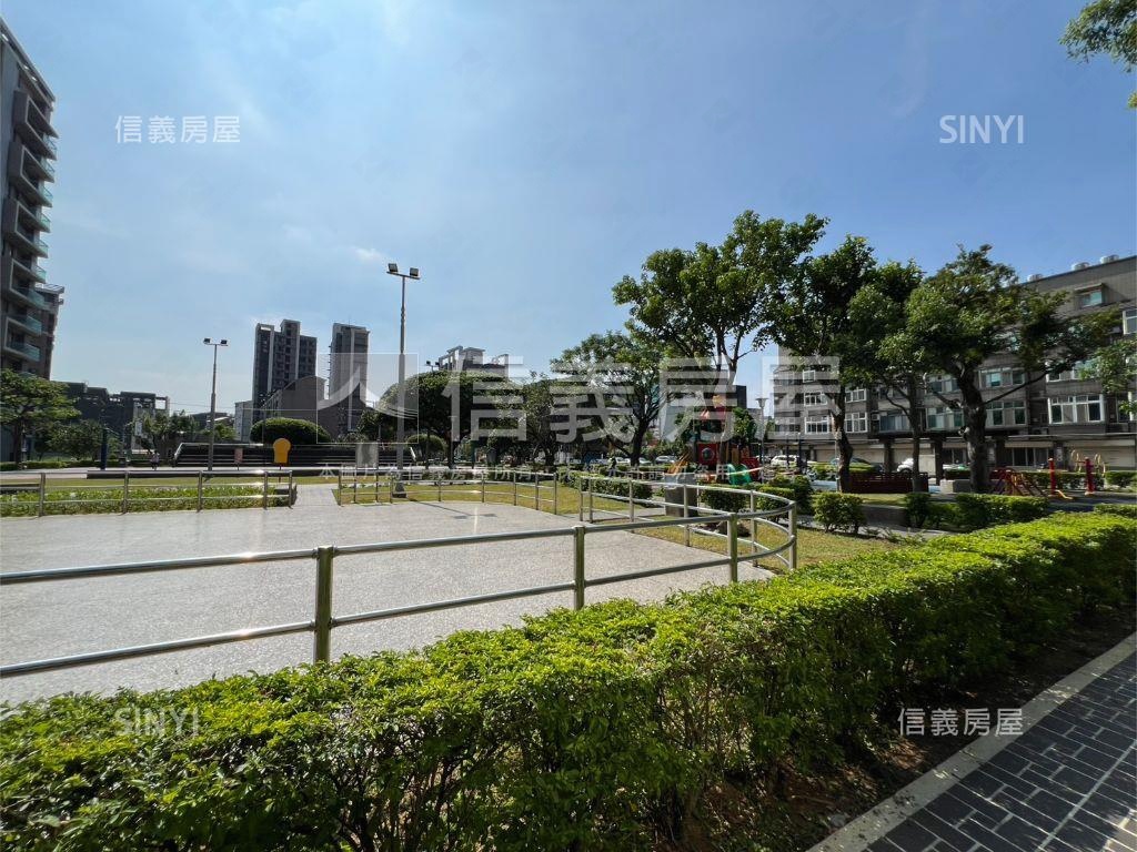 八擴２房車位近未來Ｇ０２房屋室內格局與周邊環境